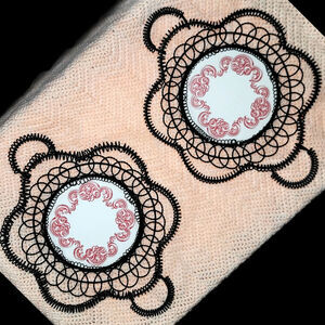 VTG Set Ceramic Black Wire Handled Hotplates